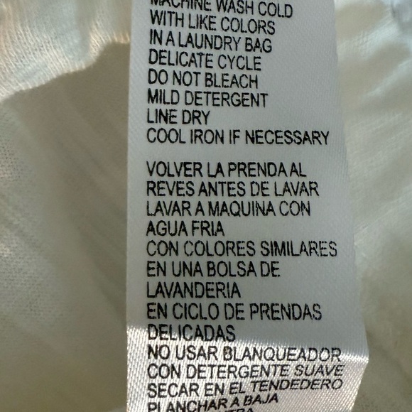 DEMOCRACY WOMEN’S WHITE SLEEVELESS  EMBROIDERED TOP - Picture 8 of 9